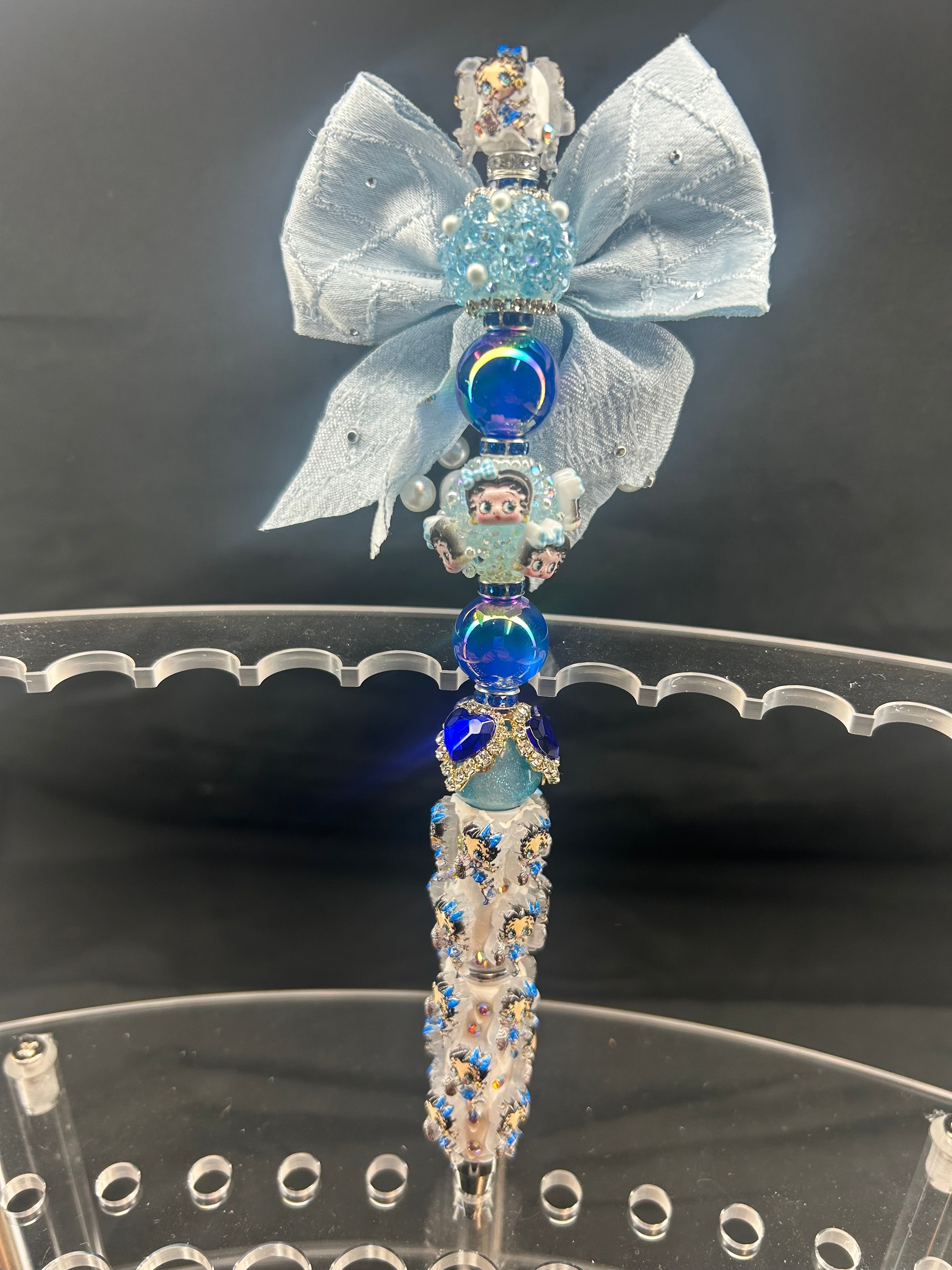 Blue Betty boop beaded pen