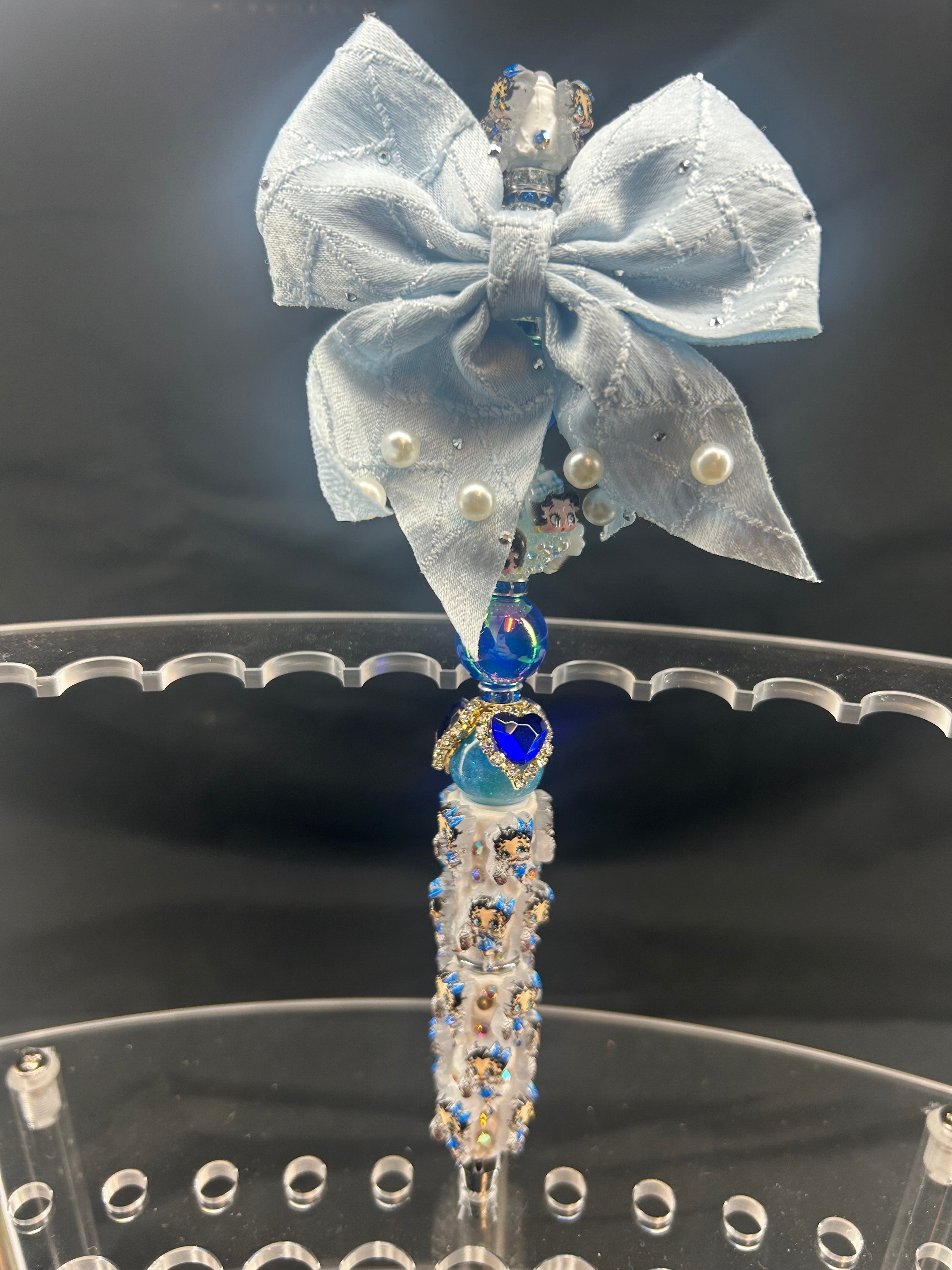 Blue Betty boop beaded pen