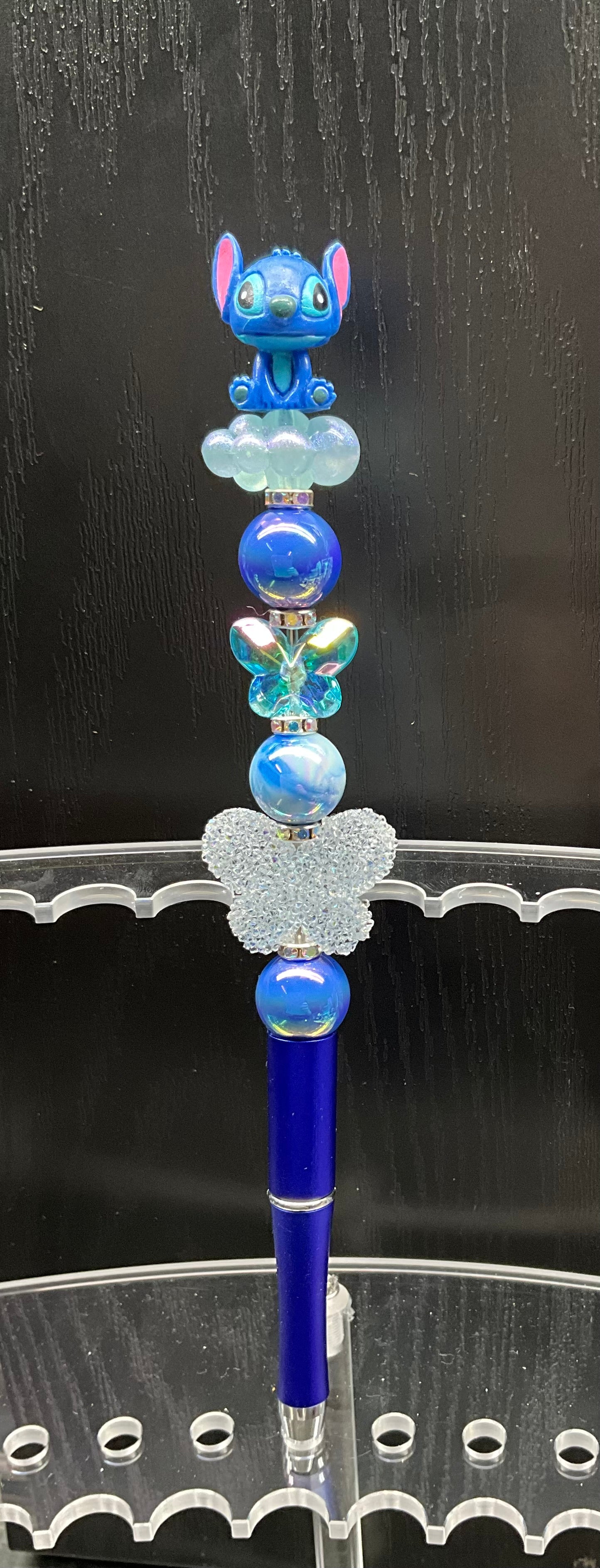 Stitch beaded pen
