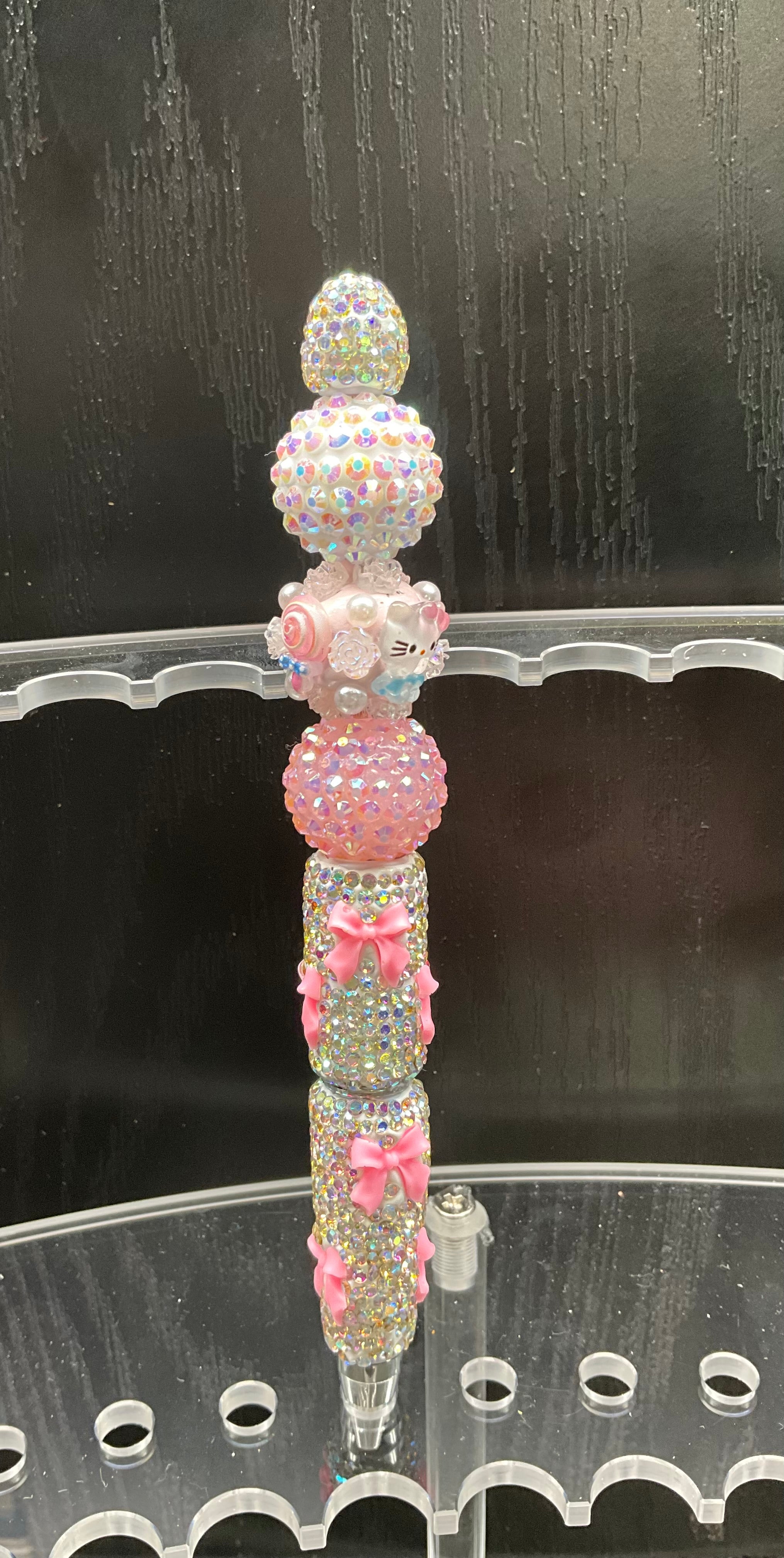 Hello kitty beaded pen